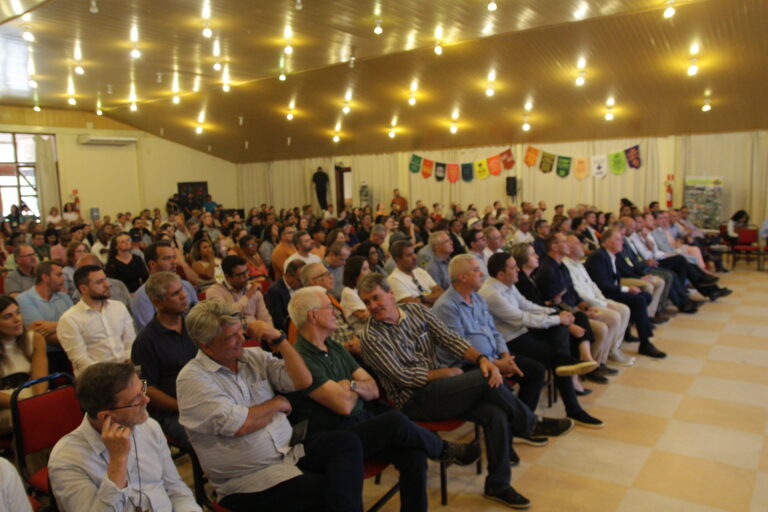 Leia mais sobre o artigo MEPES E AIMFR REALIZAM SEMINÁRIO INTERNACIONAL SOBRE A PEDAGOGIA DA ALTERNÂNCIA